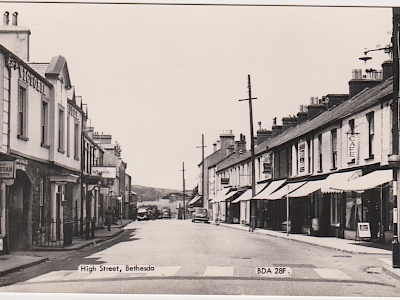 17. Stryd Fawr Bethesda