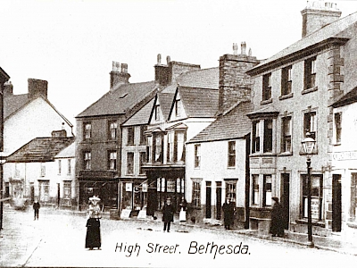28. Stryd Fawr Bethesda